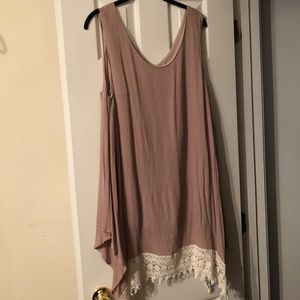 Tunic with lace